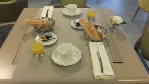 Makanan di atau berdekatan aparthotel ini