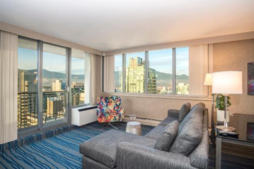 Blue Horizon Hotel Image