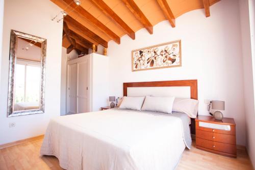 Postel nebo postele na pokoji v ubytování Alcudia beach