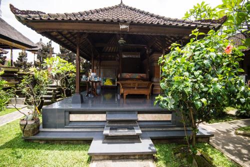 Gallery image of Tunjung Guest House in Ubud