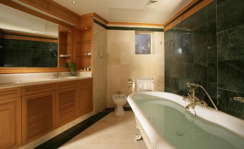 Ванная комната в Chelsea Plaza Hotel