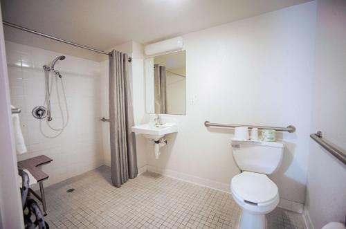 Bilik mandi di Motel 6-Albany, NY