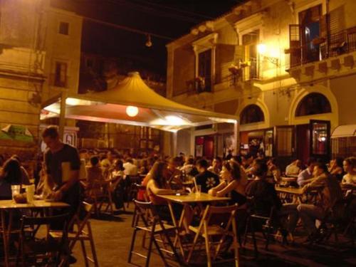 Επισκέπτες που μένουν στο Attico MEA