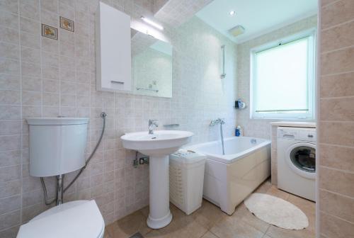Ένα μπάνιο στο Apartment Fortuna