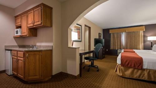 Best Western Flora Inn – Photos 4