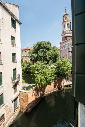 Locanda Leon Bianco on the Grand Canal photo 42