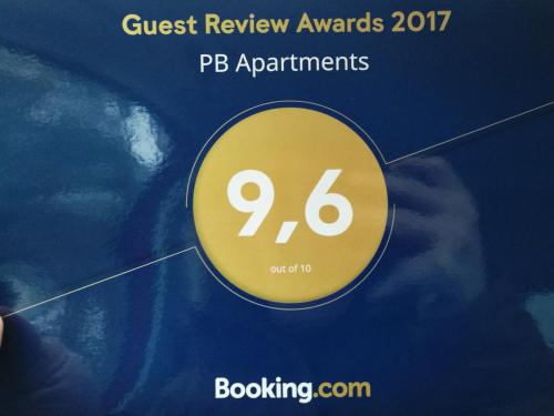 Сертификат, награда, вывеска или другой документ, выставленный в PB Apartments