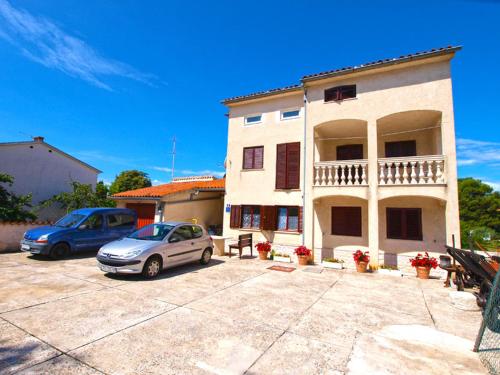 Apartments Vesna 718