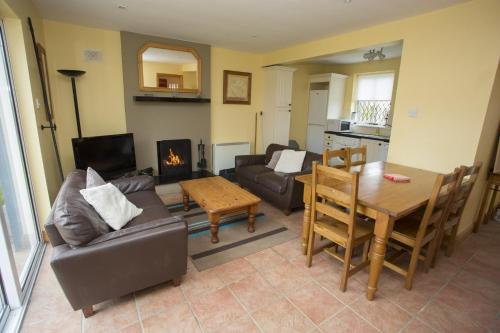 A seating area at Willow Grove Holiday Homes No. 3