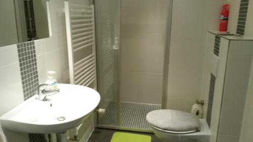 Koupelna v ubytování Gasthaus Wendischbrome
