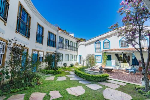 Сад в Hotel Solar do Rosário