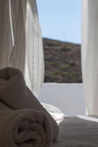 Gallery image of Armadoros Hotel / Ios Backpackers in Ios Chora