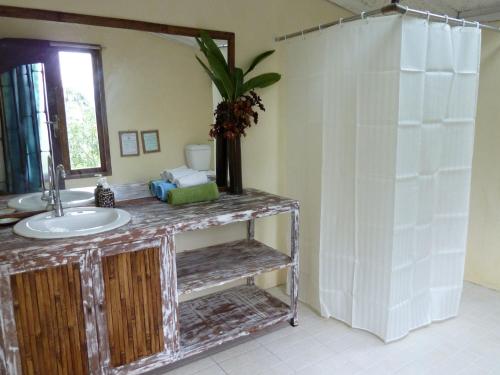 Ванная комната в Bali Eco Village