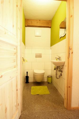 Appartement Almzeit mit Infrarotkabineにあるバスルーム