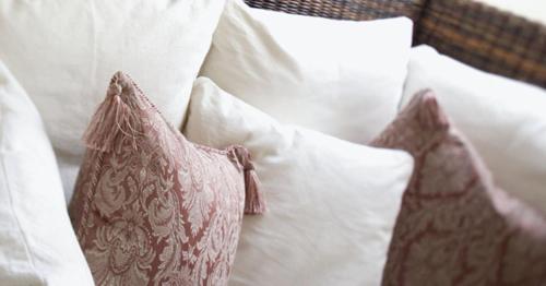 Una cama o camas en una habitación de Hotel Csejtei