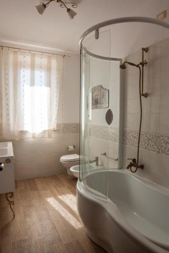 Koupelna v ubytování B&B L' Antica Fonte