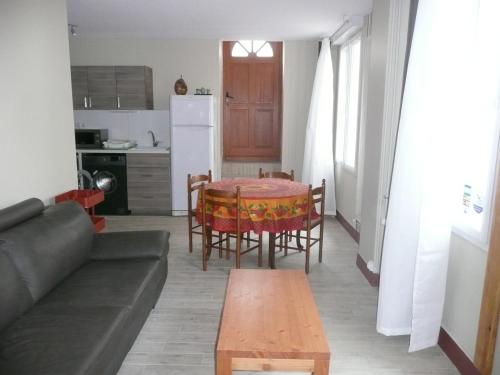 Η κουζίνα ή μικρή κουζίνα στο Residence L'Etoile du Sancy
