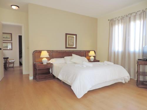 Katil atau katil-katil dalam bilik di chalet privado en Cabo de Palos