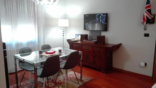 TV a/nebo společenská místnost v ubytování Camera Con Vista Este