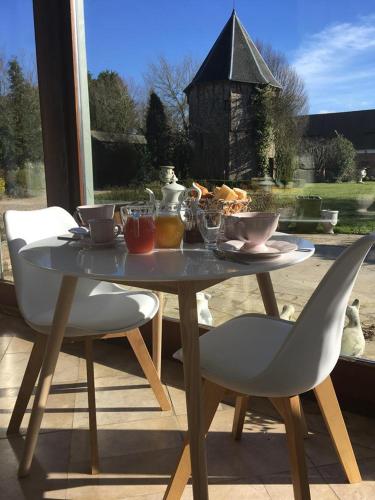 SallyにあるLa Cour d'Hortenseの食卓