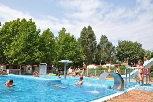 SunVillage Camp- Mobilházak Alsóörsön