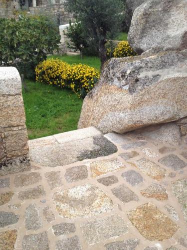Gallery image of Casa da Gruta (Cave House) in Monsanto