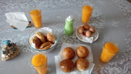 Morgenmad for gæster der bor på Hospedaje Residencial Los Fresnos - Miraflores Piura