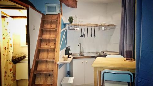 Køkken eller tekøkken på Place de la Roquette, centre historique