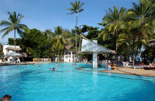Bazén v ubytování Turtle Bay Beach Club- All Inclusive nebo v jeho okolí