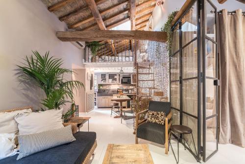 Loft&Terrace - Elevated Elegance at Navona