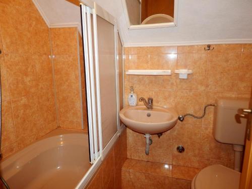 Koupelna v ubytování Apartmani Smreka Vlašić