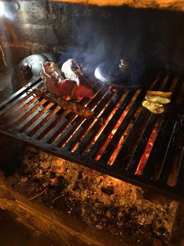 Barbacoa disponible para clientes en el bed & breakfast
