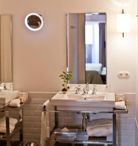 Louis Hotel Image