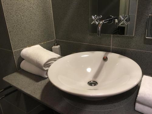 Sandwirth Suites Palais Musilにあるバスルーム