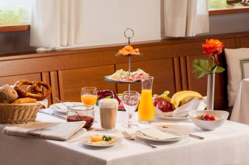 Jídlo v penzionu nebo okolí