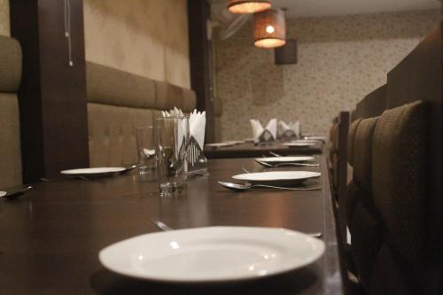 Galeriebild der Unterkunft GK PALACE Pure VEG Hotel in Jorhat