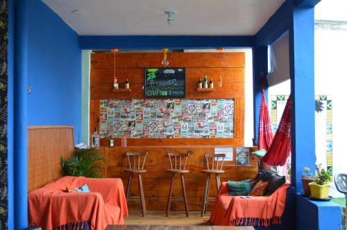 Loungen eller baren på La Casa Hostel