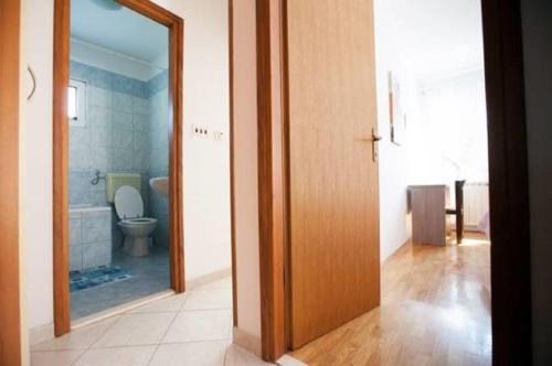 Ένα μπάνιο στο Apartment Green Oasis