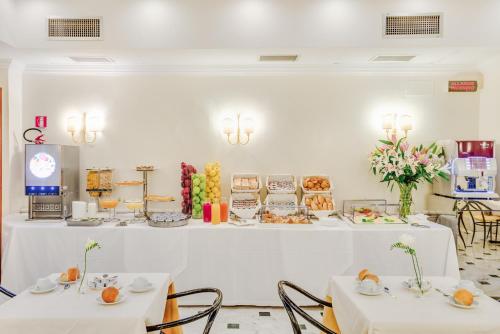 Jídlo v hotelu nebo okolí