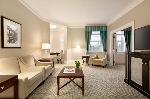 Télévision ou salle de divertissement dans l'établissement Fairmont Chateau Laurier