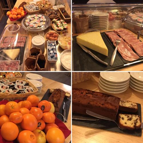 Jídlo v hotelu nebo okolí