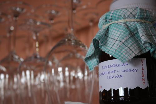 Kép Vitényi Pince Vendégház szállásáról Villányon a galériában