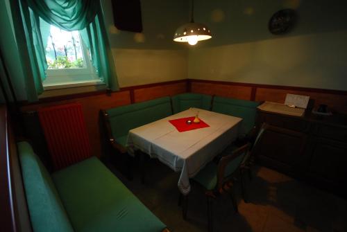 Postel nebo postele na pokoji v ubytování Pod Orehi Guest House