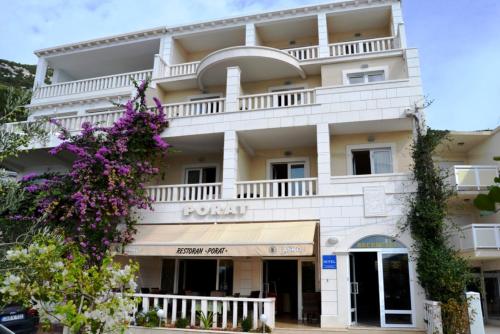 Hotel Poratにあるバルコニーまたはテラス