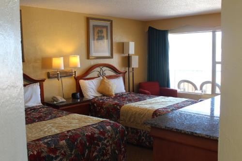 Gallery image of Grand Prix Motel Beach Front in Daytona Beach