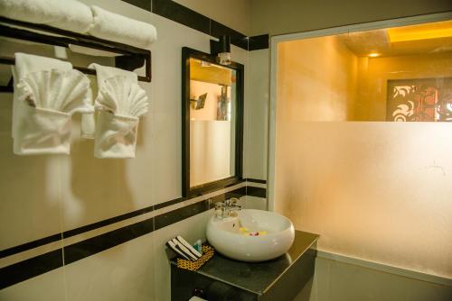Een badkamer bij ViVa Resort Mui Ne