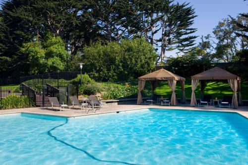 Bazén v ubytování Hyatt Regency Monterey Hotel and Spa nebo v jeho okolí