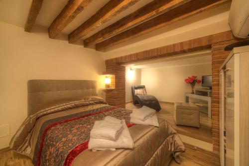DUOMO LUXURY APARTMENT "Palazzo del Re"