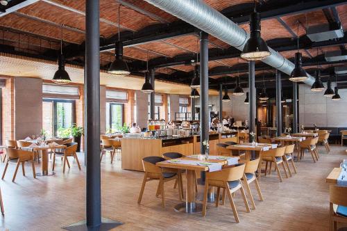 Restaurace v ubytování Fabryka Wełny Hotel & Spa