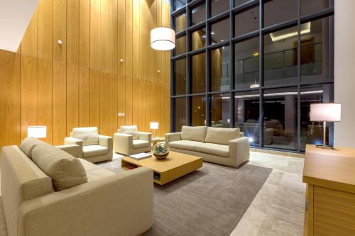 Ruang duduk di Delta Hotel Apartments